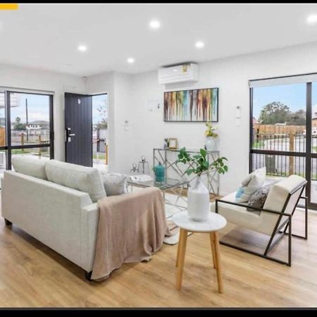 Private Double Bedroom With Attached Bathroom Near 12 Min To Auckland Airport Exterior foto